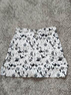 Women's White and Black Floral A-Line Skirt